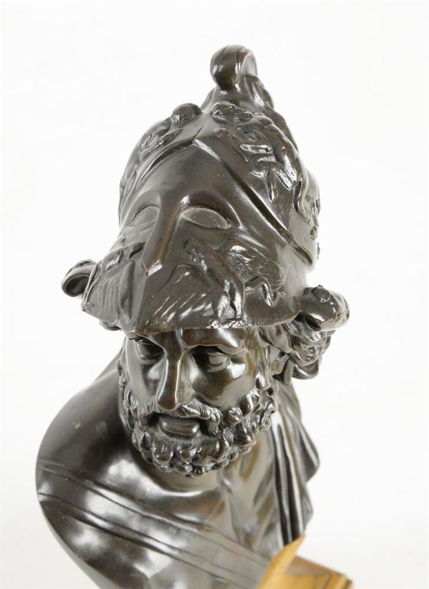 A BRONZE BUST OF MENELAUS FRENCH, LATE 19TH CENTURY - Image 2 of 5