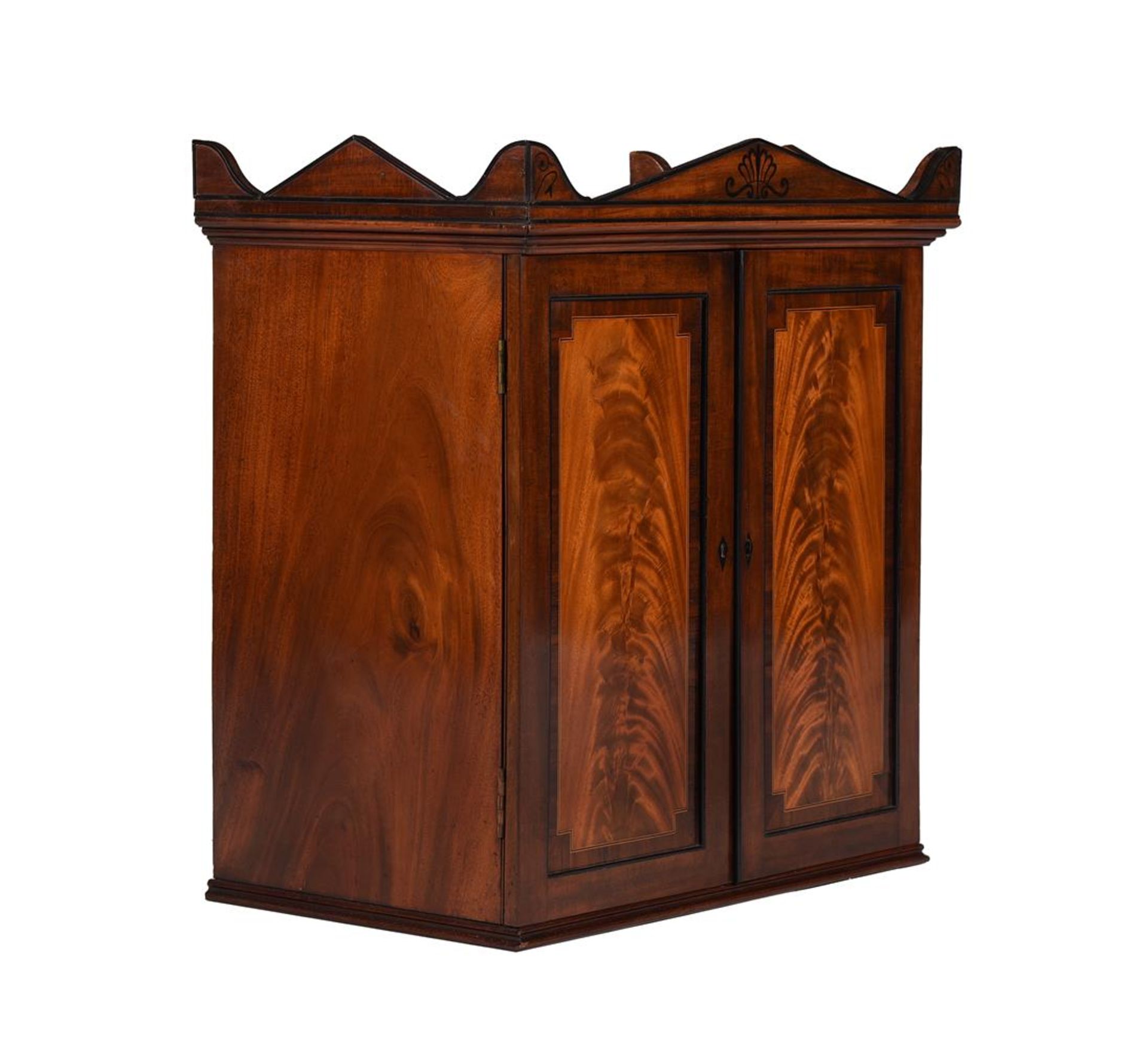 Y A REGENCY MAHOGANY AND EBONY INLAID COLLECTORS CABINET, EARLY 19TH CENTURY - Image 4 of 9