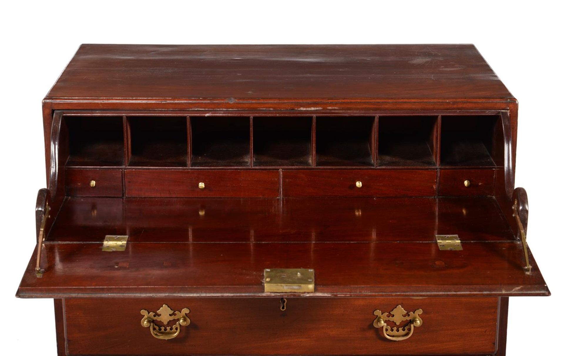 A GEORGE II MAHOGANY SECRETAIRE CHEST, MID-18TH CENTURY - Image 4 of 7