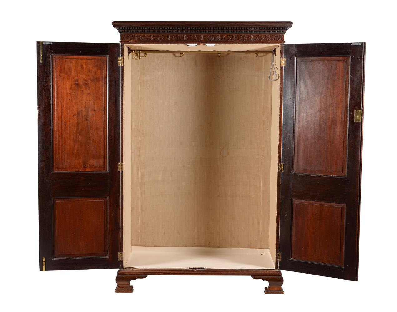 A GEORGE III MAHOGANY WARDROBE, IN THE MANNER OF THOMAS CHIPPENDALE, CIRCA 1770 - Image 6 of 6