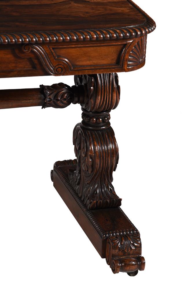 Y A WILLIAM IV ROSEWOOD LIBRARY TABLE, ATTRIBUTED TO GILLOWS, CIRCA 1835 - Image 6 of 9