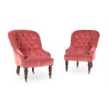 A PAIR OF MAHOGANY AND BUTTON UPHOLSTERED ARMCHAIRS, IN VICTORIAN STYLE, 20TH CENTURY