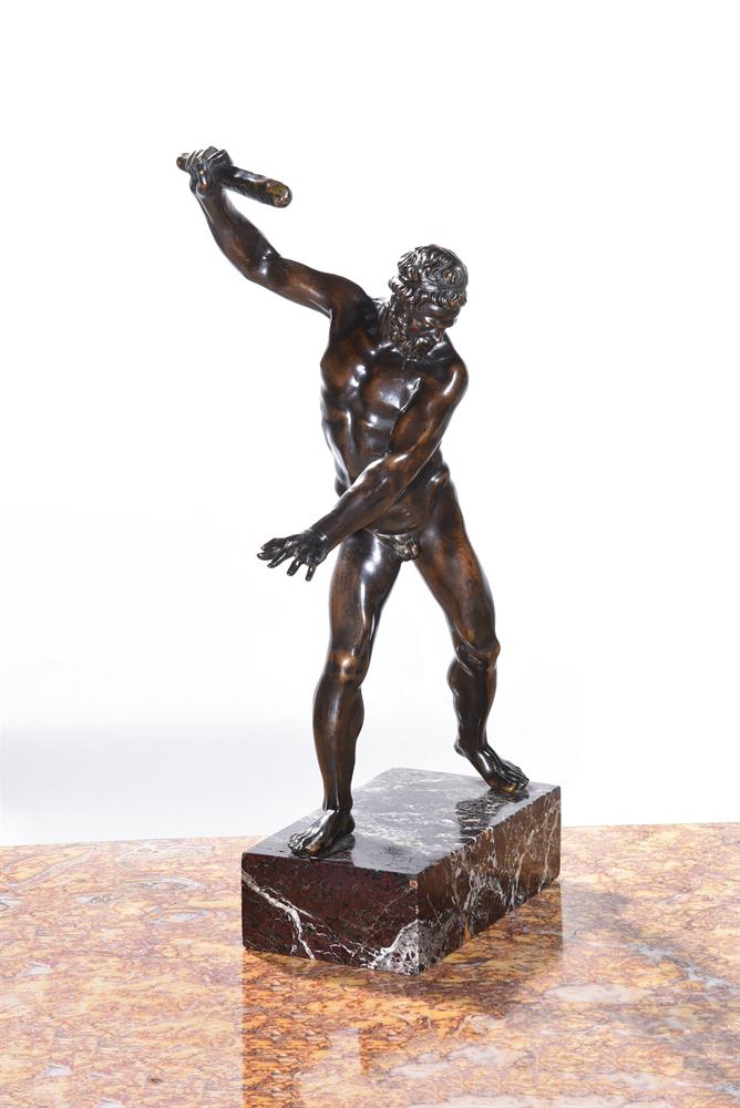 AFTER GIAMBOLOGNA (1529-1608), A BRONZE FIGURE OF HERCULES, ITALIAN, 17TH/18TH CENTURY - Bild 3 aus 3