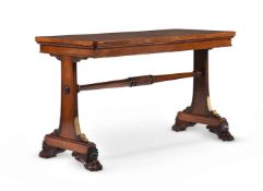 Y A REGENCY AMBOYNA AND ROSEWOOD BANDED LIBRARY TABLE, ATTRIBUTED TO GILLOWS