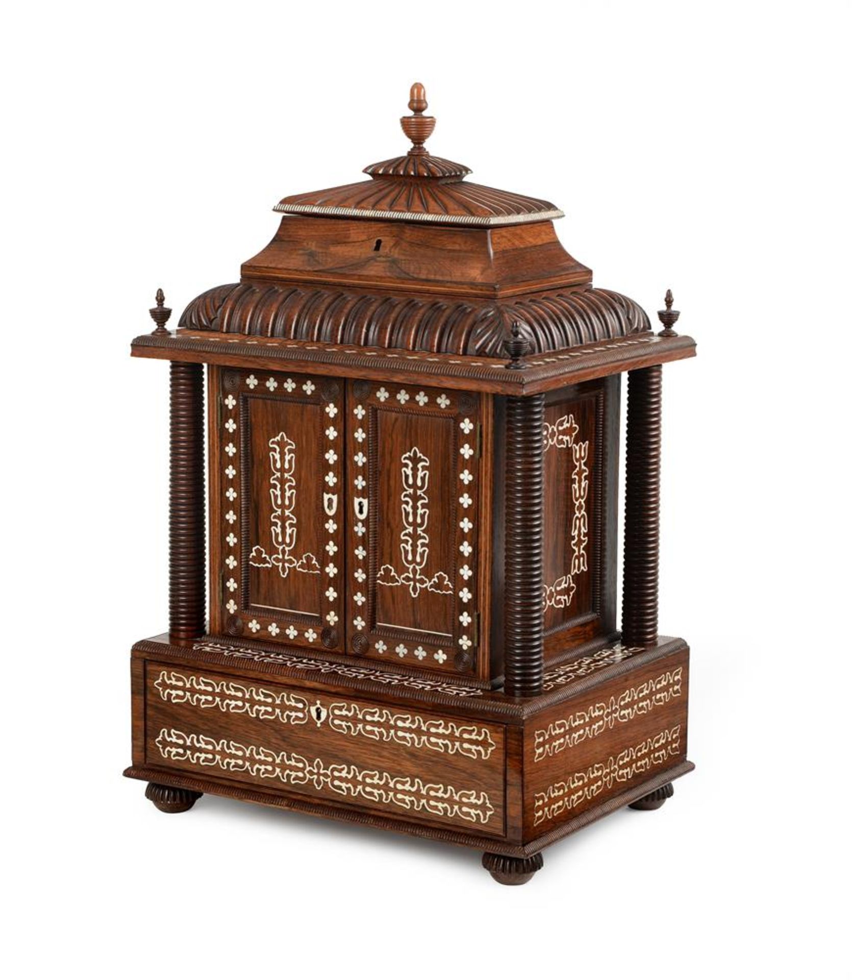 Y A GEORGE IV ROSEWOOD AND IVORY MARQUETRY TABLE CABINET, CIRCA 1830