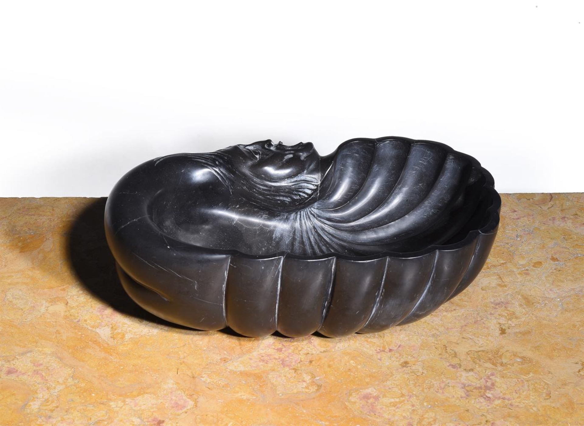 A CARVED BLACK MARBLE BOWL OR LABRUM, ITALIAN, 18TH CENTURY - Image 2 of 3