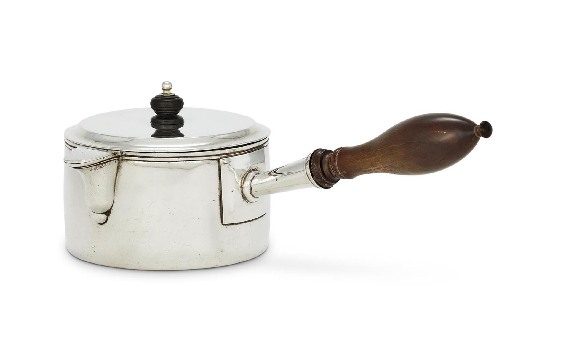 AN INDIAN COLONIAL SILVER SAUCEPAN