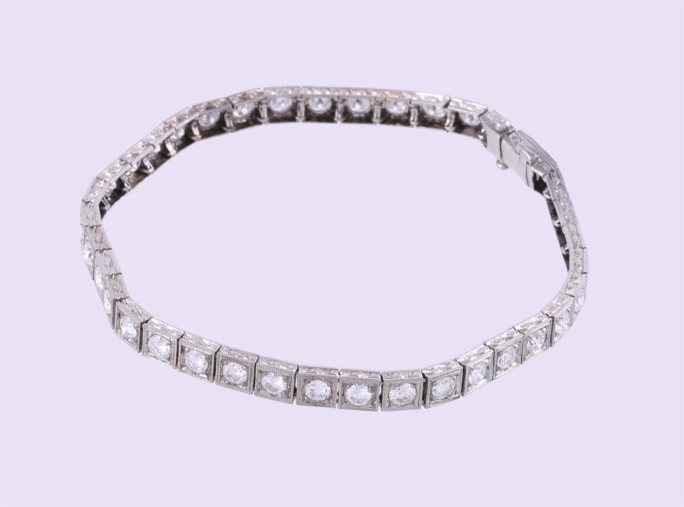 A DIAMOND LINE BRACELET - Image 2 of 2