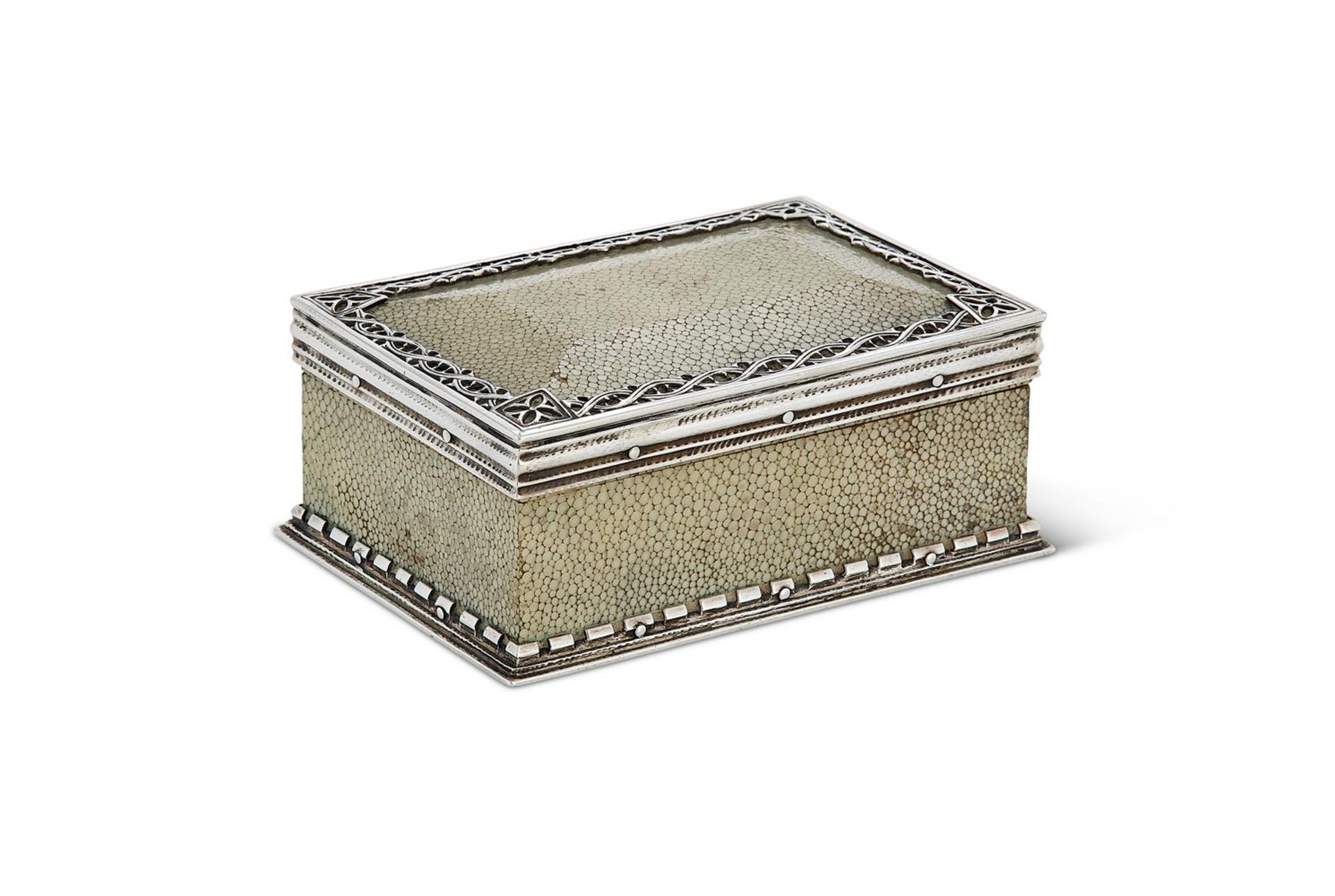 AN EDWARDIAN SILVER MOUNTED AND SHAGREEN RECTANGULAR BOX