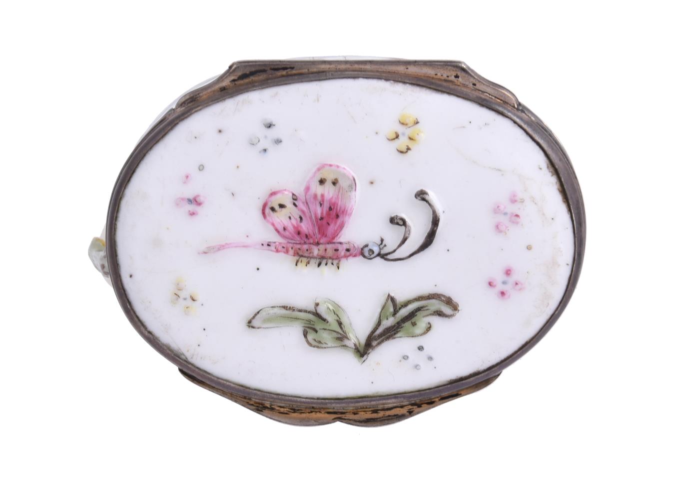 AN 18TH CENTURY FRENCH SILVER MOUNTED AND ENAMEL BOX - Image 5 of 5