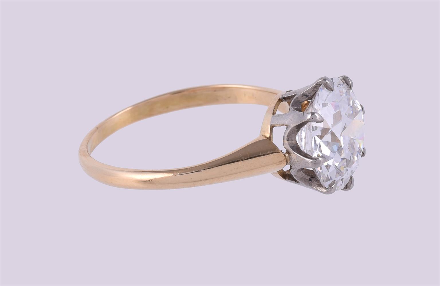 A SINGLE STONE DIAMOND RING - Image 2 of 2