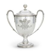 A GEORGE IV SILVER TWIN HANDLED TROPHY CUP AND COVER
