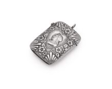 AN EDWARDIAN SILVER VESTA CASE