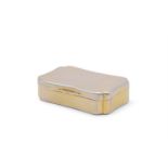 A GEORGE III SILVER GILT SHAPED RECTANGULAR SNUFF BOX