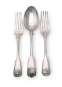 A SET OF FIVE VICTORIAN SILVER FIDDLE, THREAD AND SHELL PATTERN TABLE FORKS