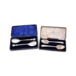 A CASED PAIR OF GEORGE III SILVER OLD ENGLISH PATTERN DESSERT SPOONS