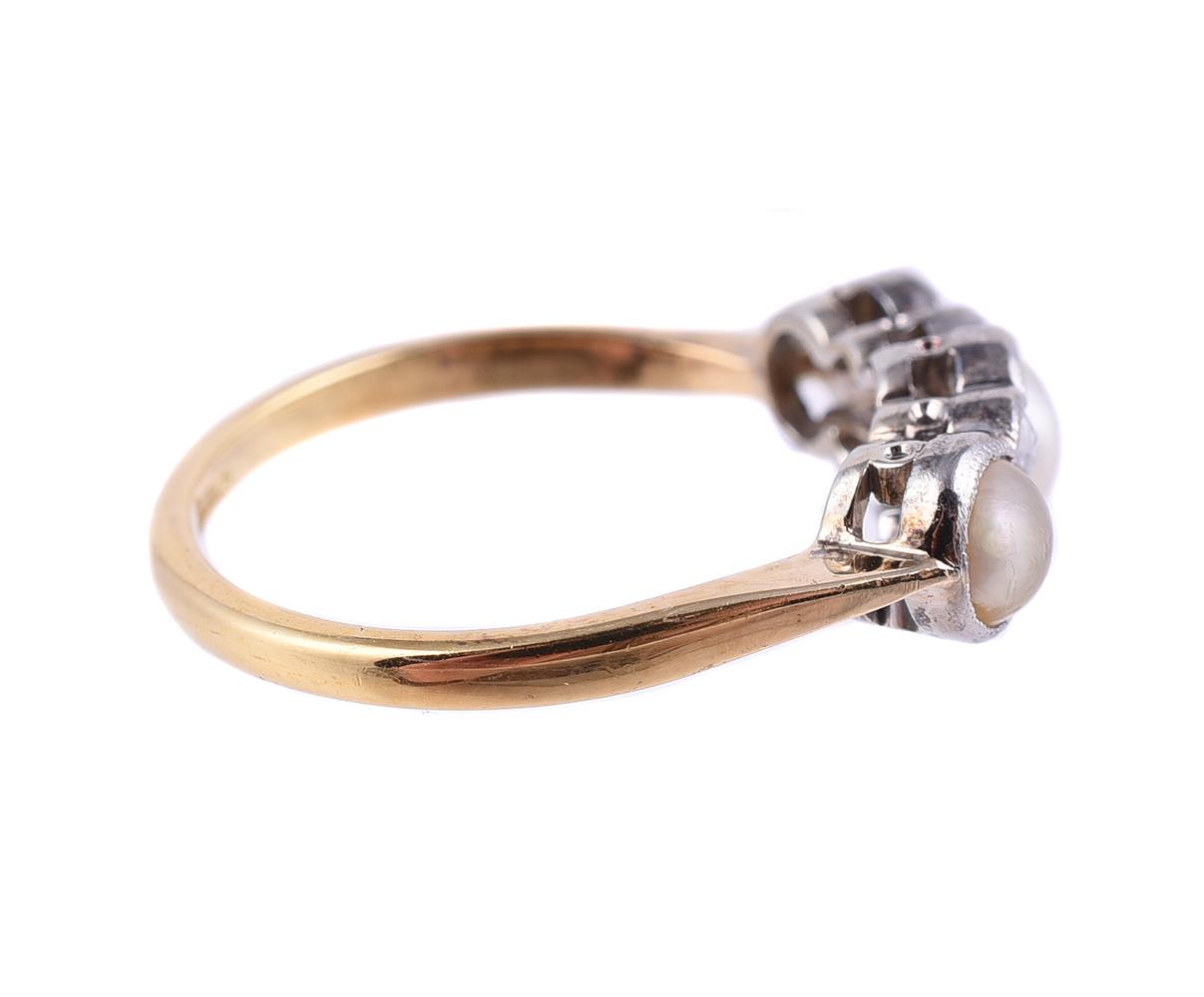 A HALF PEARL AND DIAMOND SEVEN STONE RING - Image 2 of 2