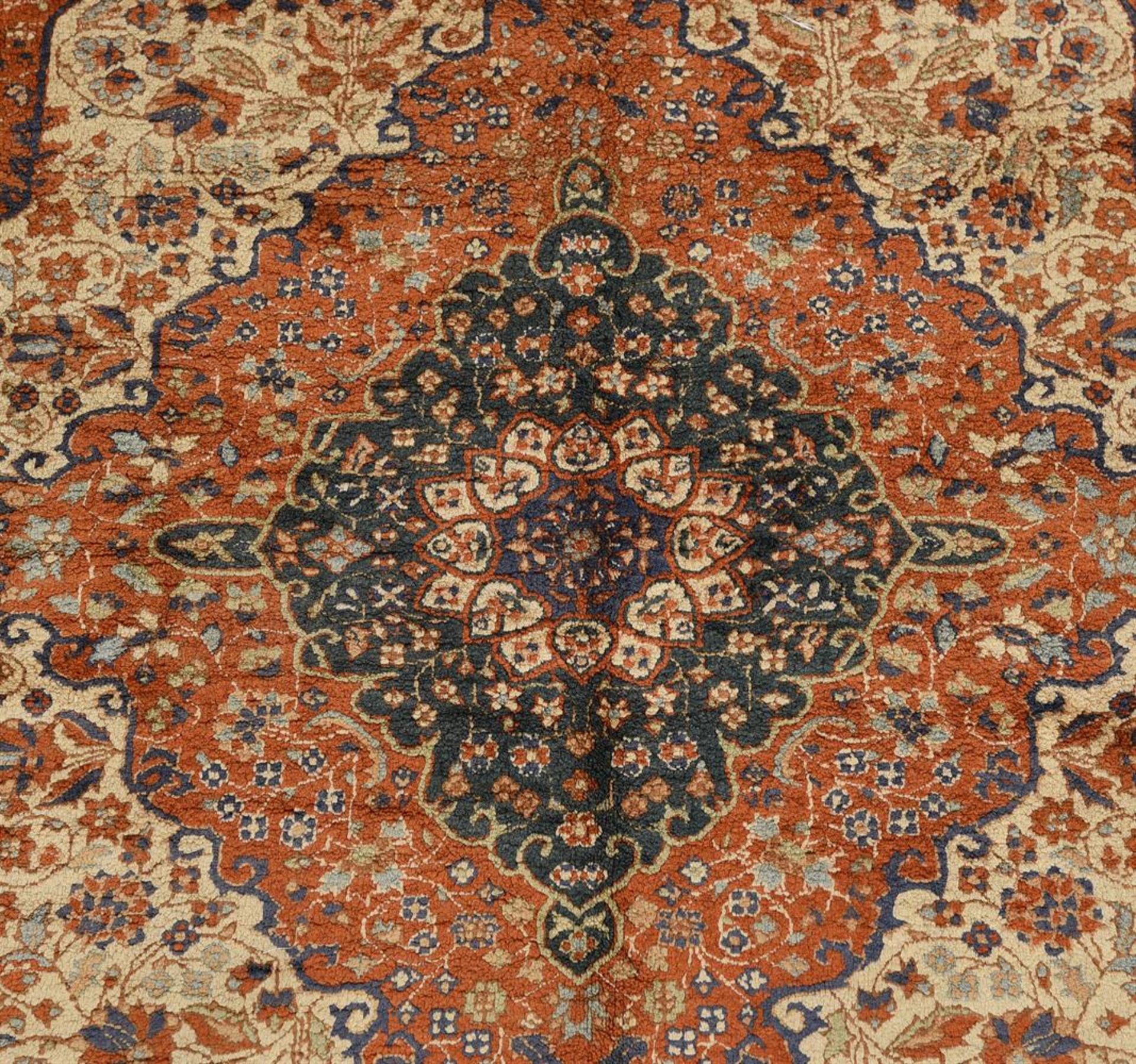 A KASHAN SILK RUG OF MOHTASHAM DESIGN - Image 2 of 3