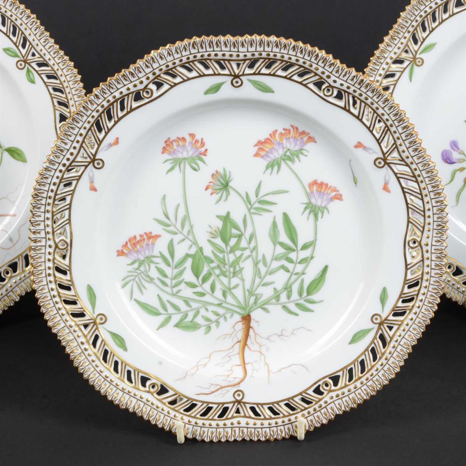 SIX MODERN ROYAL COPENHAGEN FLORA DANICA DESSERT PLATES WITH PIERCED BORDERS - Image 5 of 9