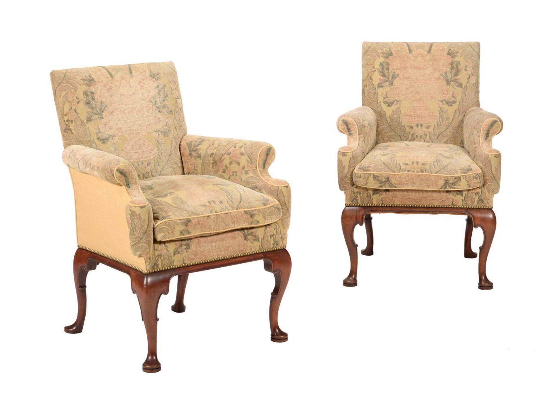 A PAIR OF MAHOGANY AND TAPESTRY STYLE UPHOLSTERED ARMCHAIRS IN GEORGE I STYLE - Bild 3 aus 3