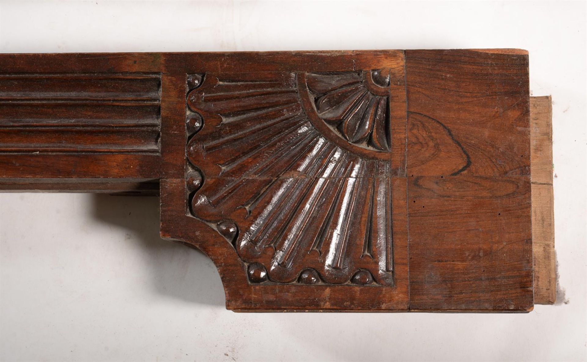 Y AN ANGLO-INDIAN CARVED ROSEWOOD FOUR POSTER BED - Image 6 of 7
