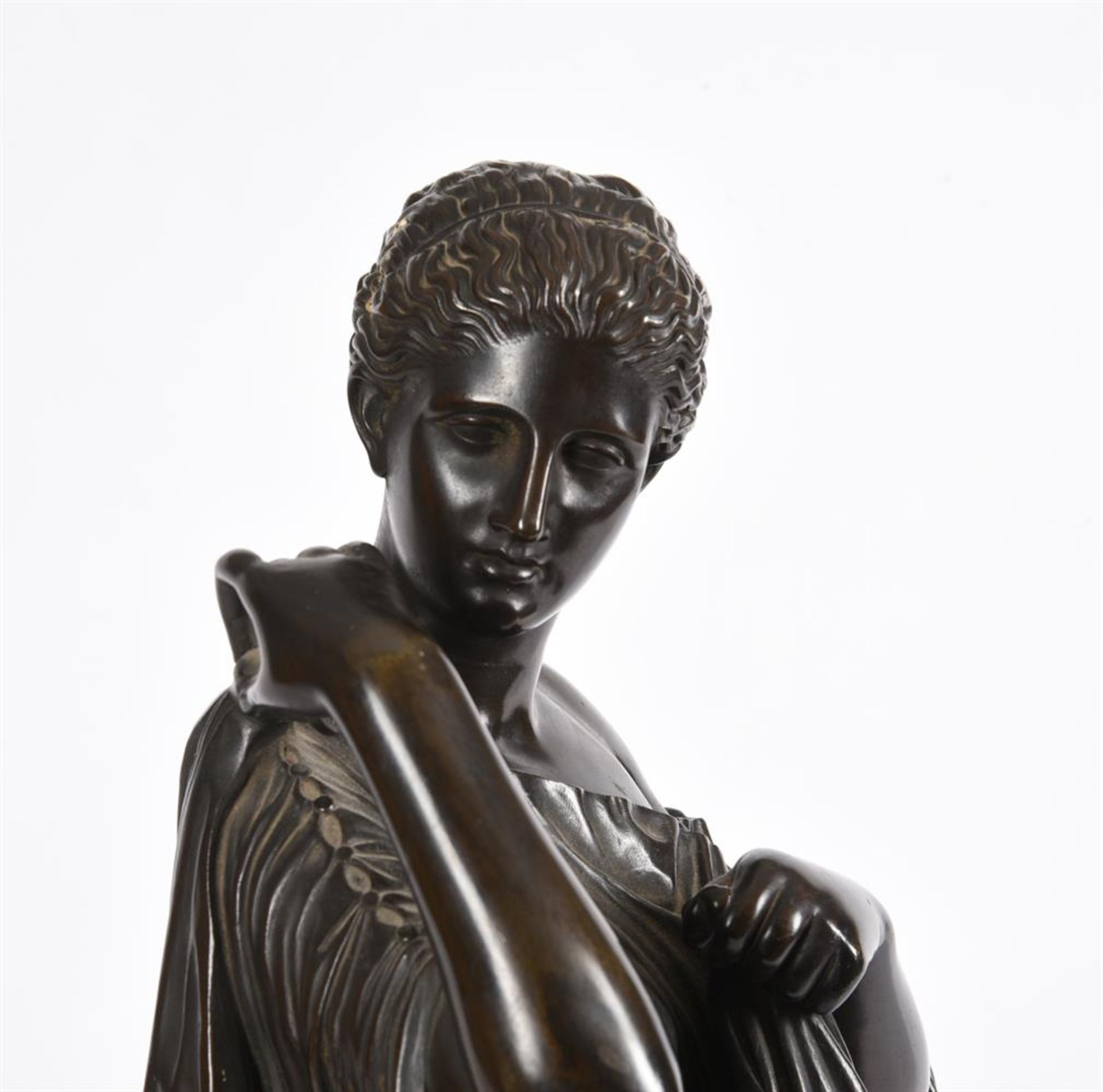 A BRONZE MODEL OF DIANA OF GABII - Bild 6 aus 9