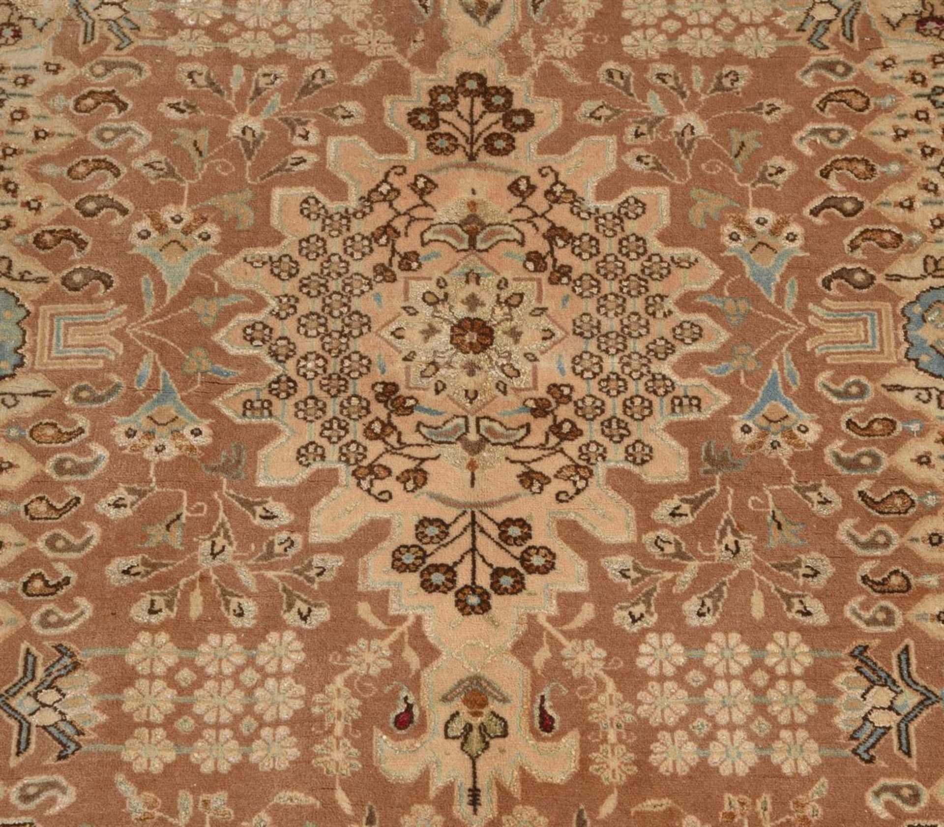 A PART SILK KASHAN RUG - Bild 2 aus 3