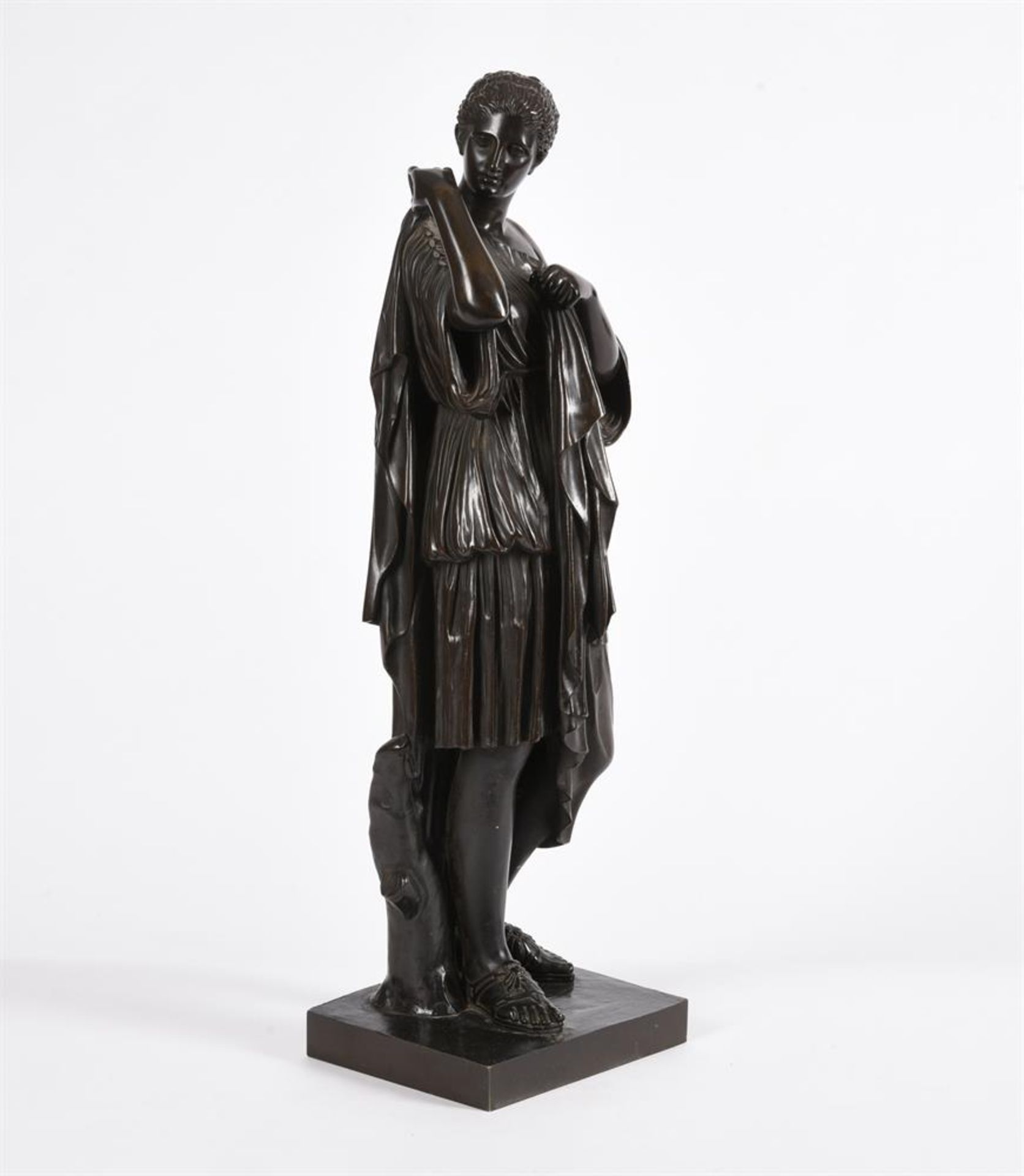 A BRONZE MODEL OF DIANA OF GABII - Bild 3 aus 9