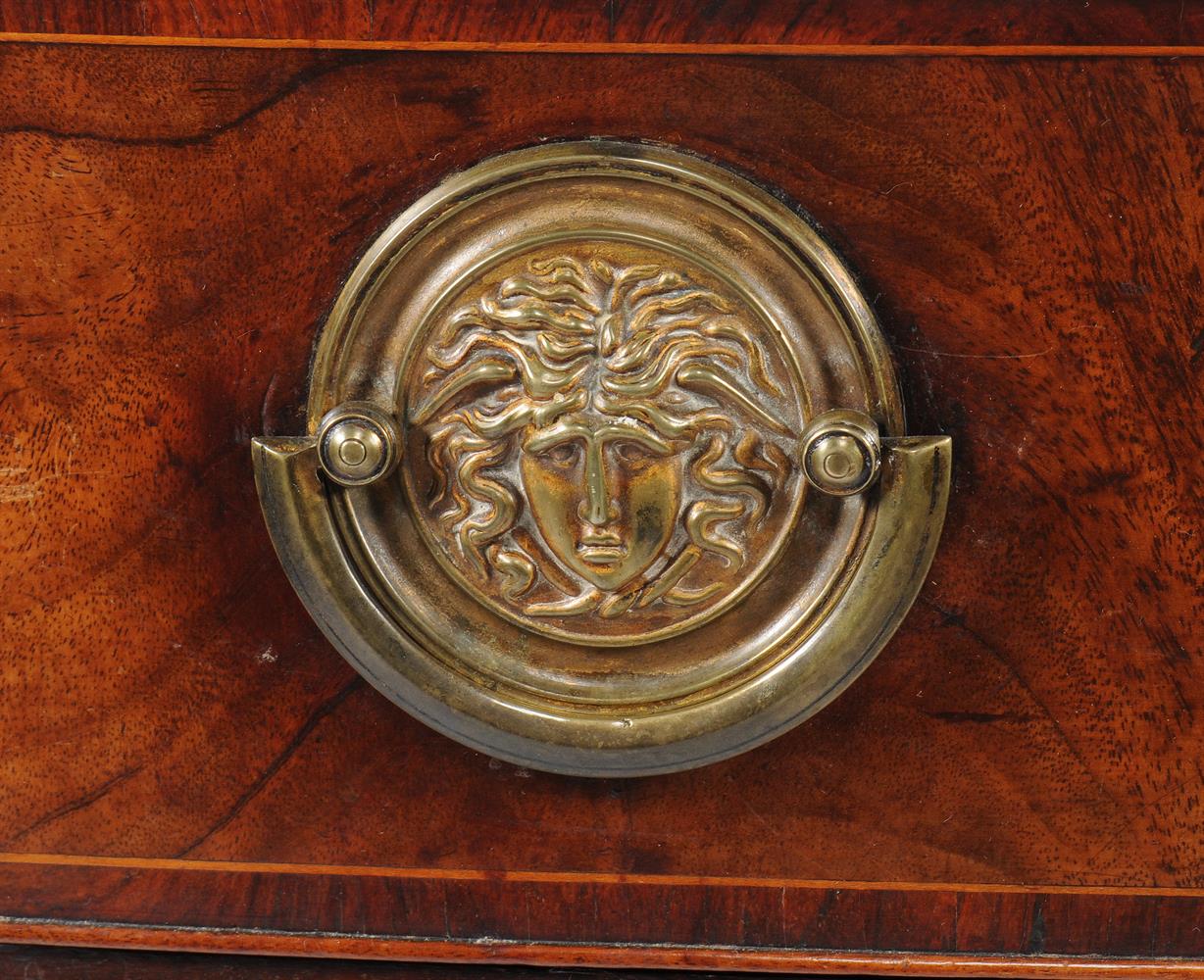 A GEORGE III MAHOGANY SIDEBOARD - Image 4 of 4