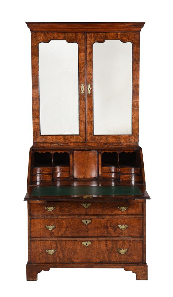 A GEORGE II OAK BUREAU CABINET - Image 5 of 6