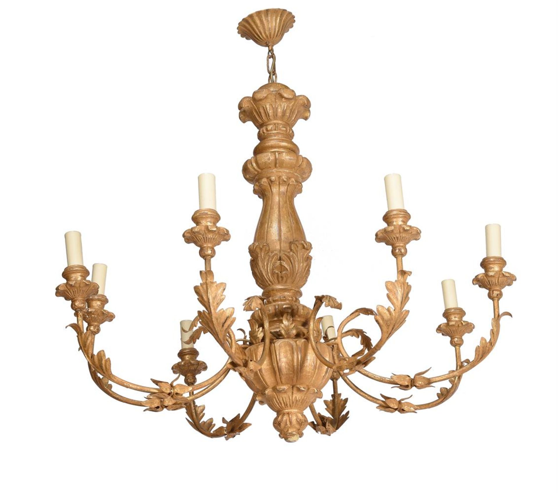 A PAIR OF GILTWOOD AND GILT METAL EIGHT BRANCH CHANDELIERS IN 18TH CENTURY STYLE - Bild 2 aus 4