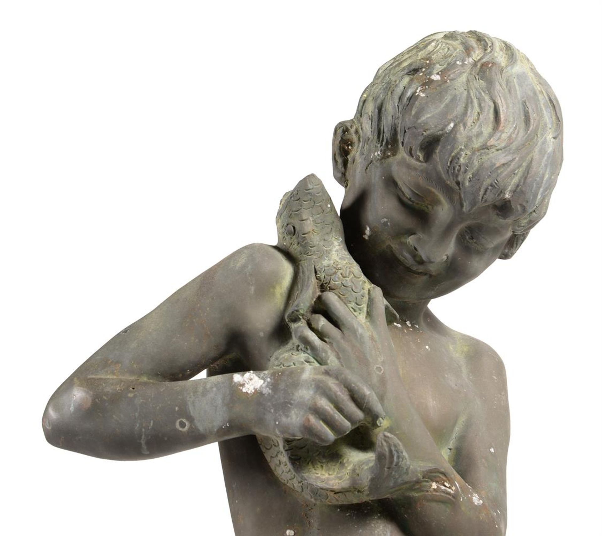 A PATINATED BRONZE GARDEN MODEL OF A YOUTH - Bild 2 aus 4