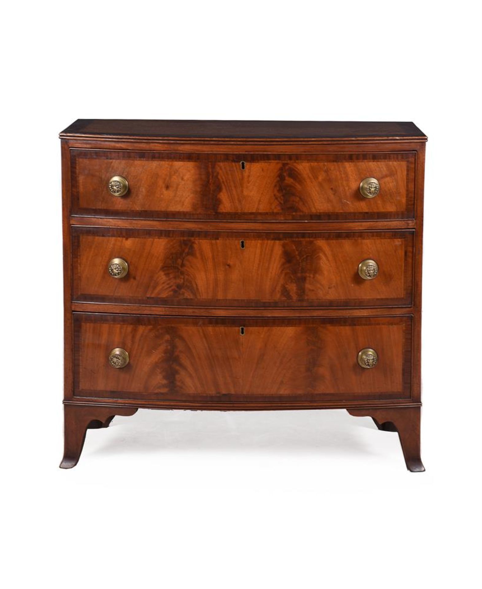 Y A MAHOGANY AND TULIPWOOD BANDED CHEST OF DRAWERS