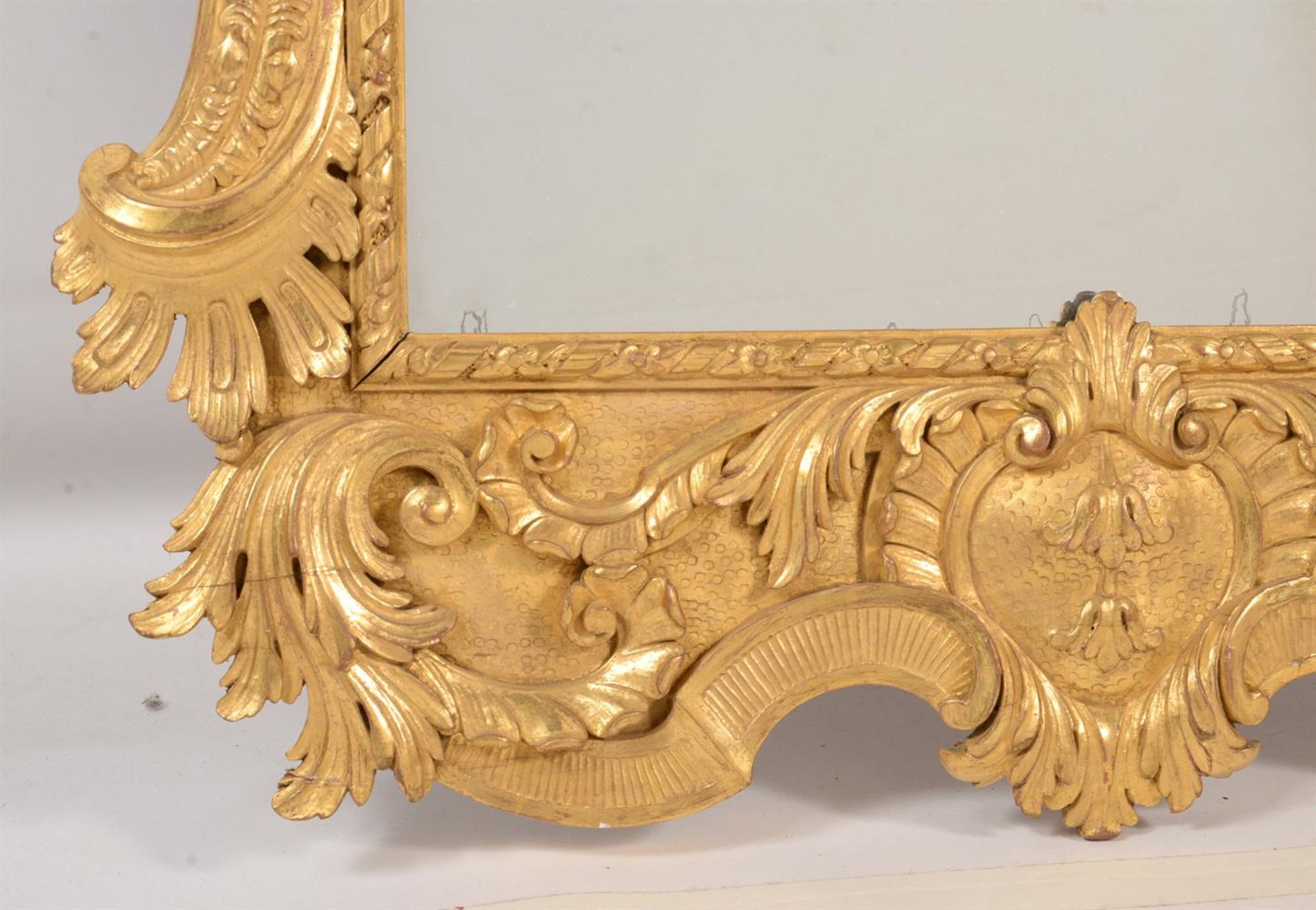 A CONTINENTAL GILTWOOD WALL MIRROR - Bild 3 aus 4