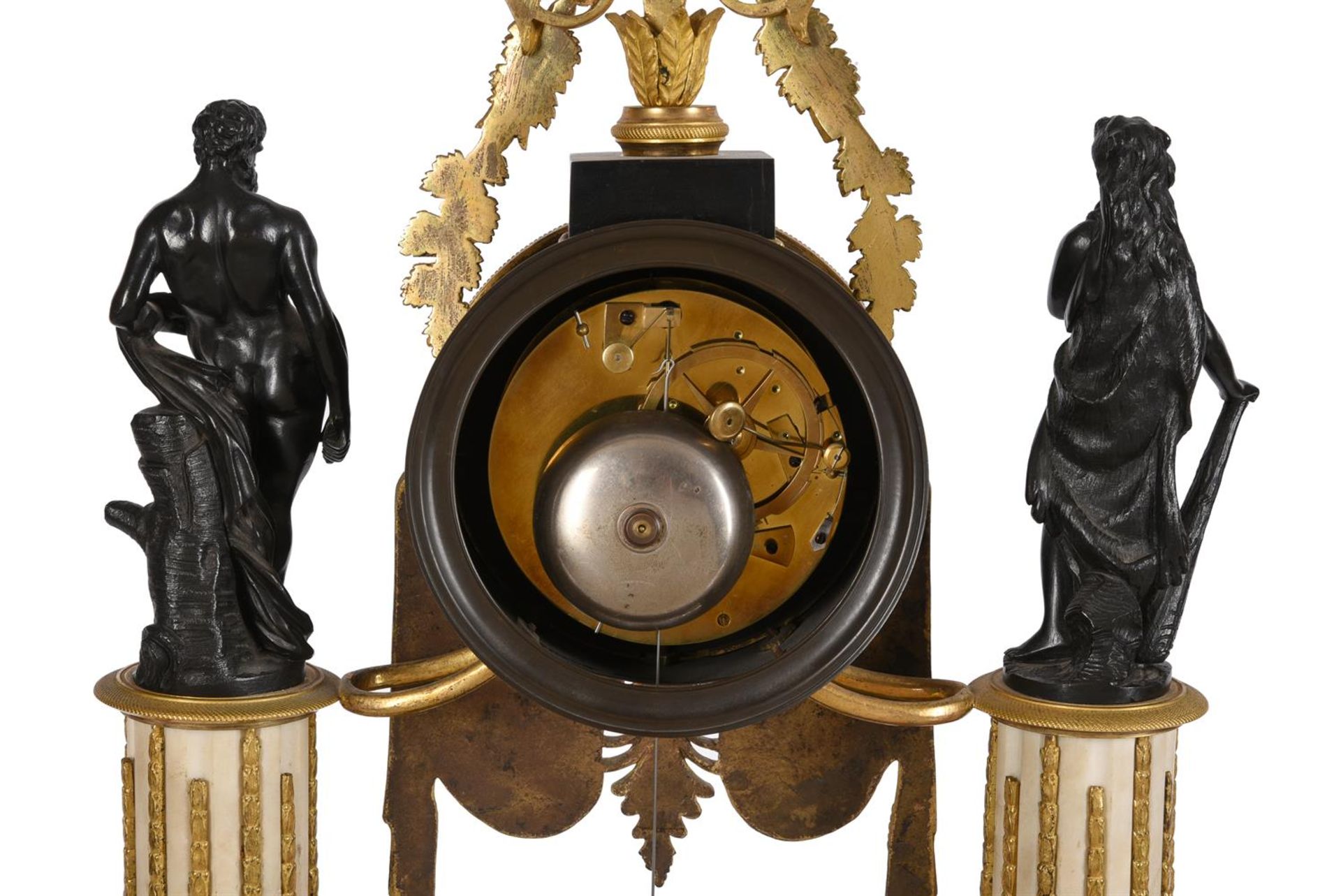 A FRENCH LOUIS XVI PATINATED BRONZE, ORMOLU AND MARBLE FIGURAL MANTEL CLOCK - Bild 2 aus 2