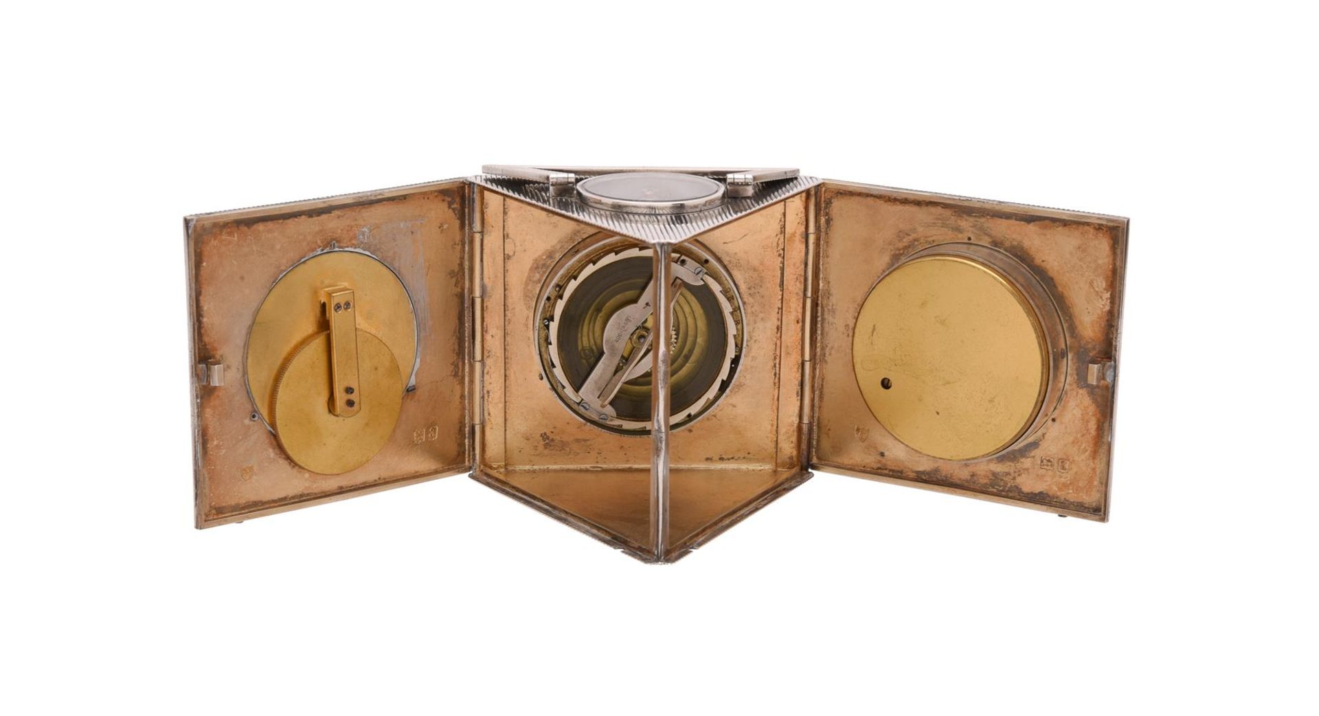 A GEORGE V SILVER TRIANGULAR DESK CARRIAGE TIMEPIECE COMPENDIUM WITH BAROMETER, COMPASS AND CALENDAR - Bild 6 aus 9