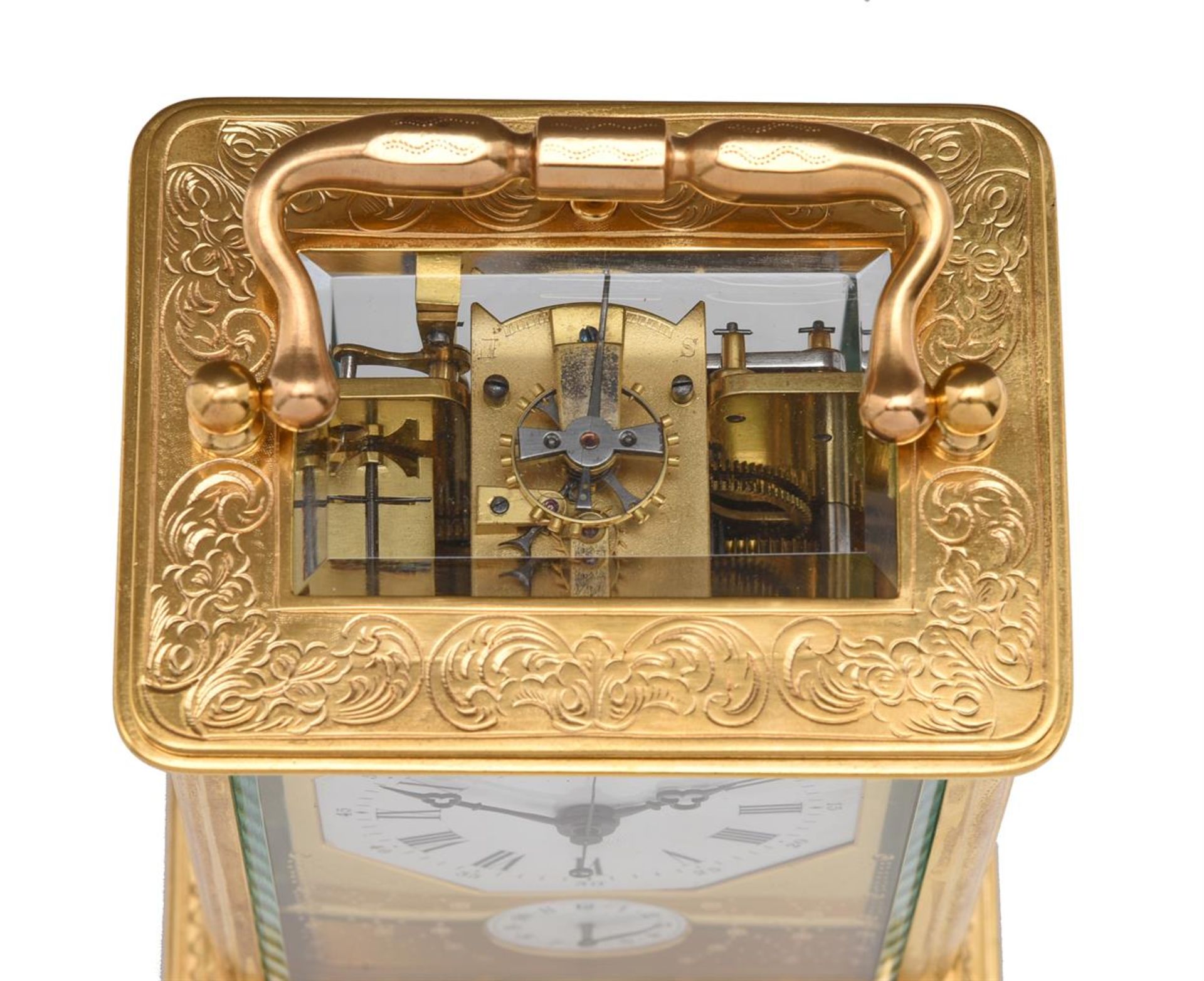 A SWISS ENGRAVED GILT BRASS CENTRE-SECONDS REPEATING ALARM CARRIAGE CLOCK - Bild 2 aus 3