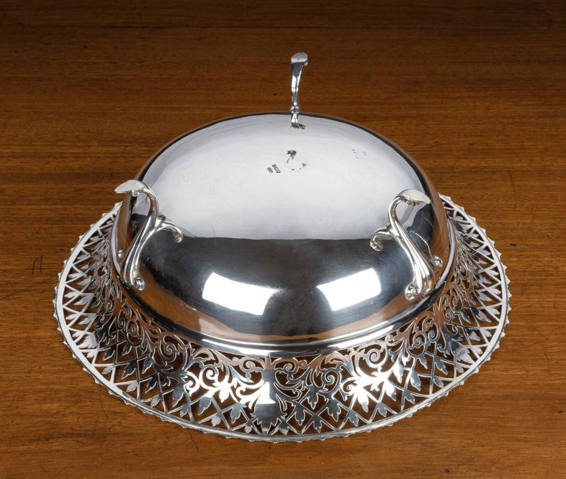 A SILVER CIRCULAR PIECED SILVER BOWL, JAMES DIXON AND SONS, SHEFFIELD 1916 - Bild 6 aus 8