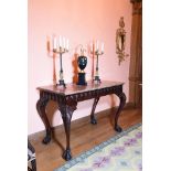 A CARVED WALNUT SIDE OR HALL TABLE, IN GEORGE II STYLE, 20TH CENTURY