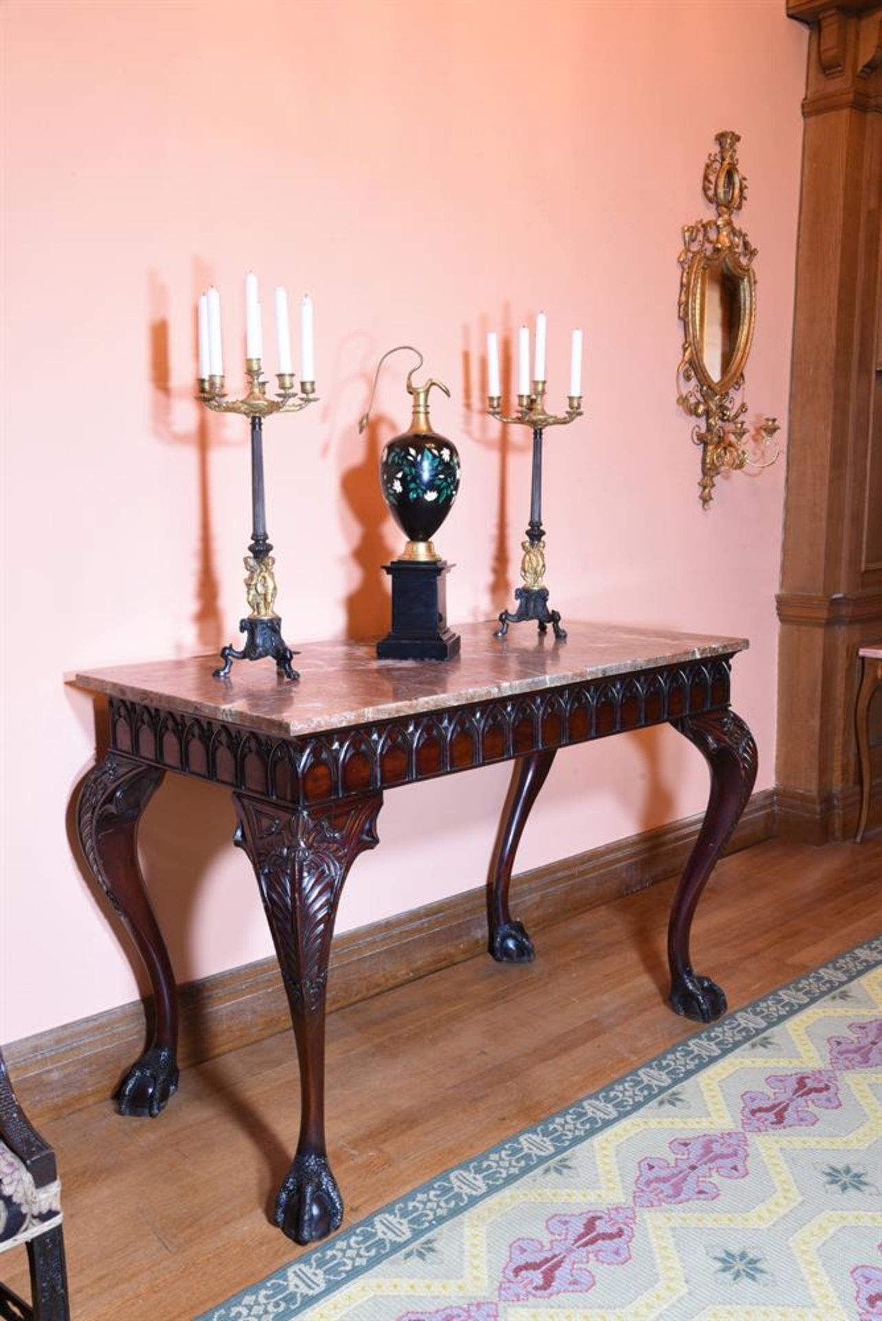 A CARVED WALNUT SIDE OR HALL TABLE, IN GEORGE II STYLE, 20TH CENTURY