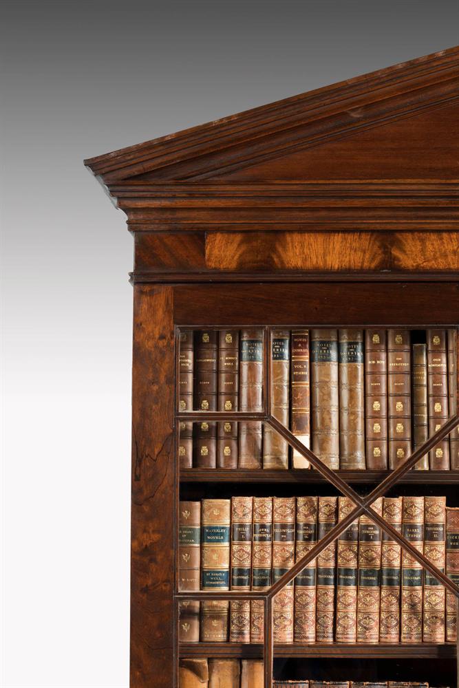 A GEORGE II MAHOGANY SECRÉTAIRE BOOKCASE, IN THE MANNER OF WILLIAM HALLETT - Image 3 of 5