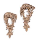 A PAIR OF CARVED SOFTWOOD WALL BRACKETS, ENGLISH, 18TH OR EARLY 19TH CENTURY