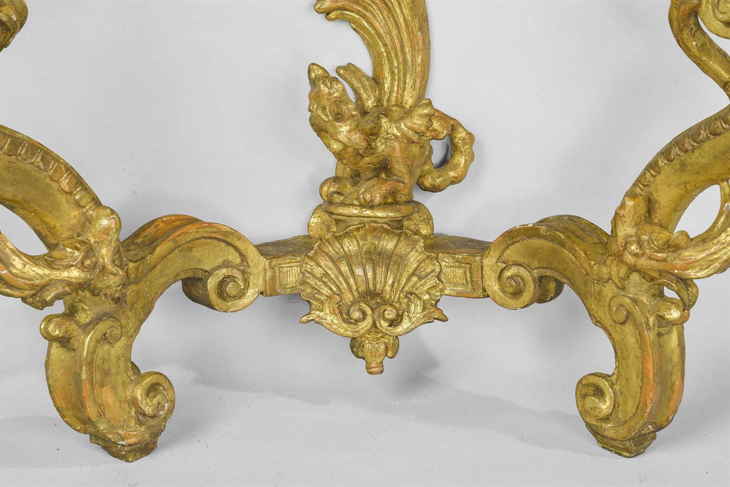 AN ITALIAN CARVED GILTWOOD SERPENTINE CONSOLE TABLE, 18TH CENTURY - Image 5 of 6