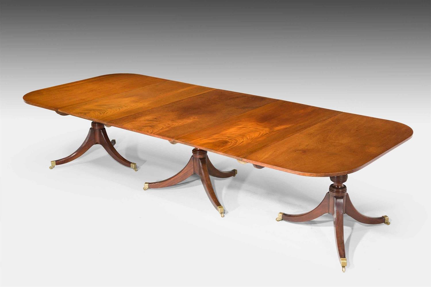 A MAHOGANY FIVE PILLAR DINING TABLE, CIRCA 1790 AND LATER - Image 10 of 18