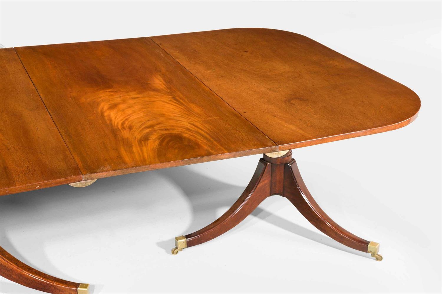 A MAHOGANY FIVE PILLAR DINING TABLE, CIRCA 1790 AND LATER - Image 6 of 18