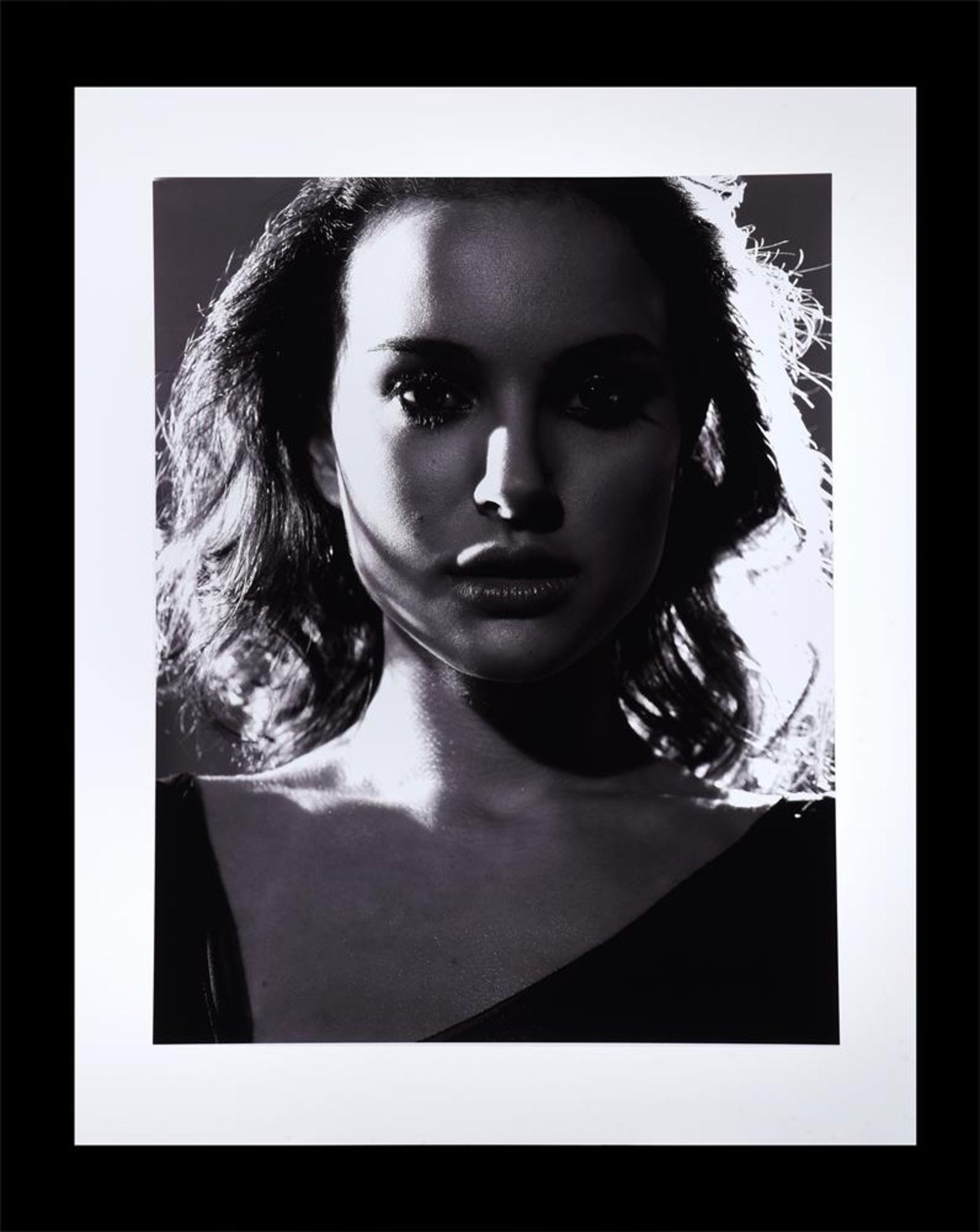 MICHAEL THOMPSON (AMERICAN B. 1962), NATALIE PORTMAN (BACKLIT) - Image 2 of 4