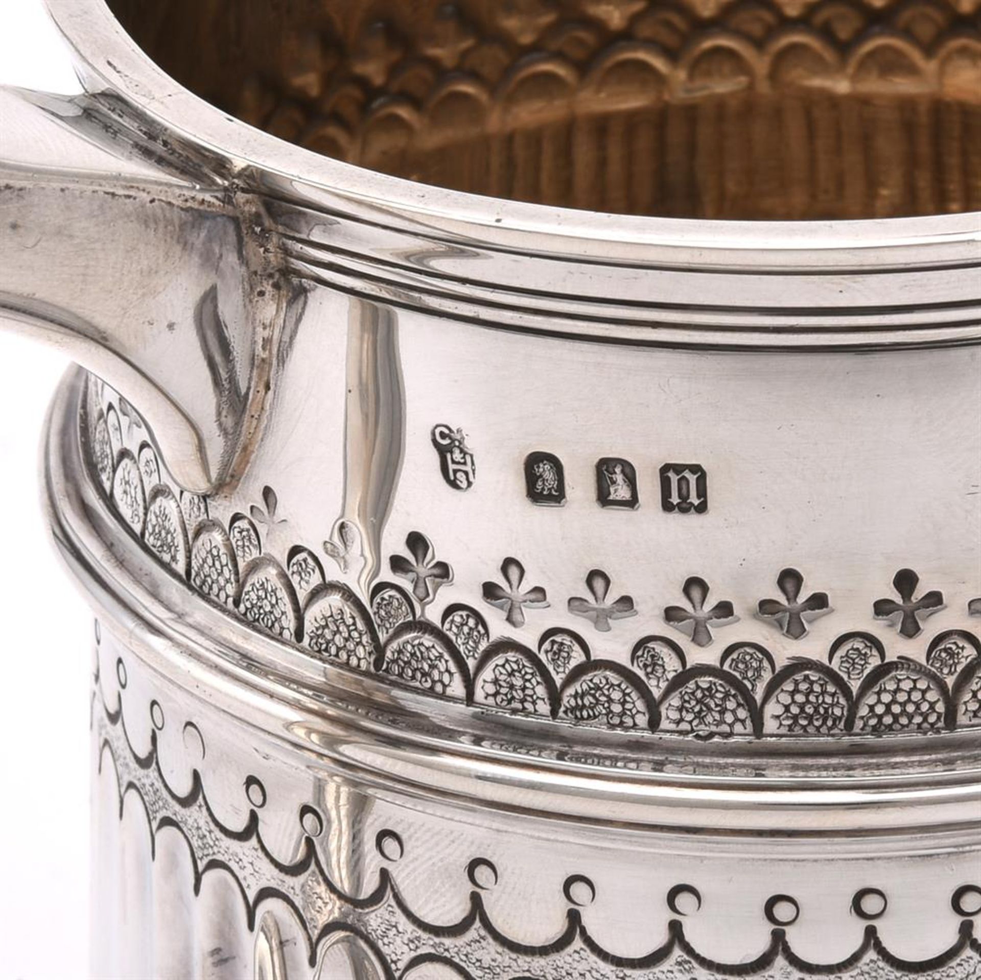 A BRITANNIA STANDARD SILVER TANKARD - Image 4 of 4