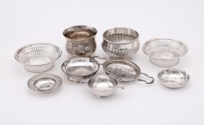 A COLLECTION OF SILVER ITEMS