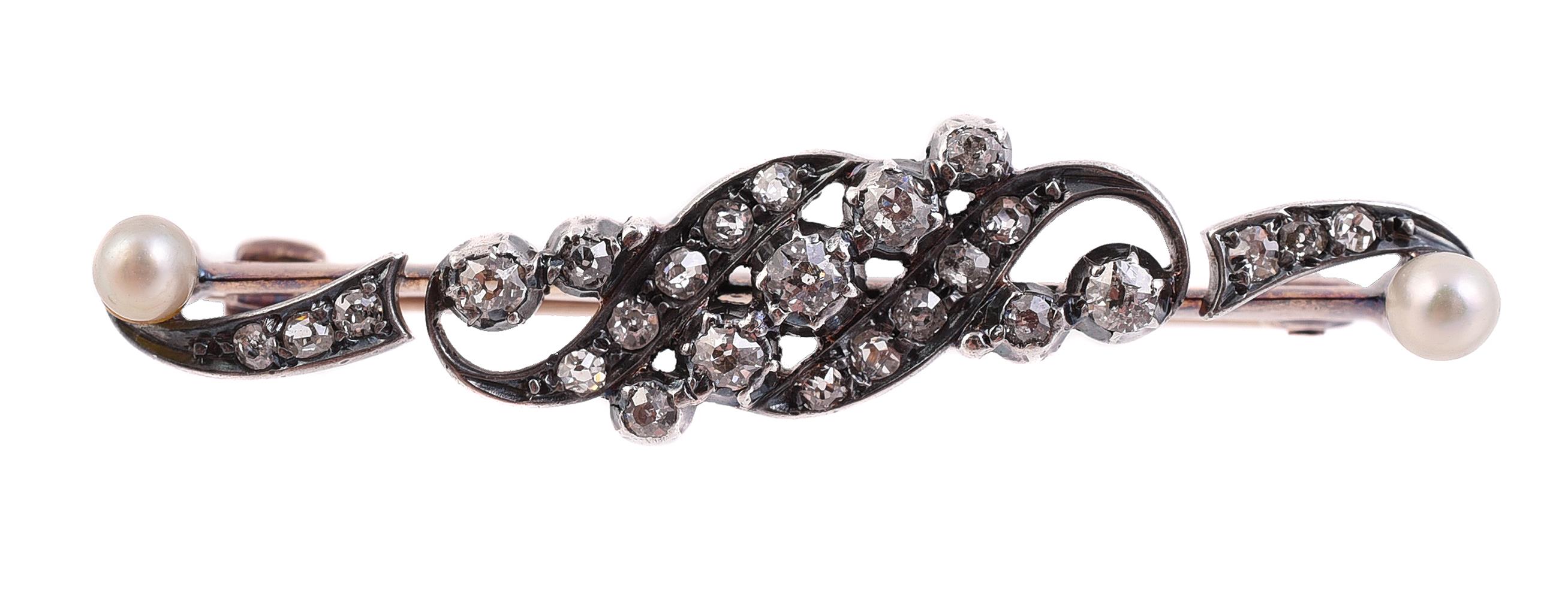 A VICTORIAN DIAMOND AND PEARL BROOCH, CIRCA 1890