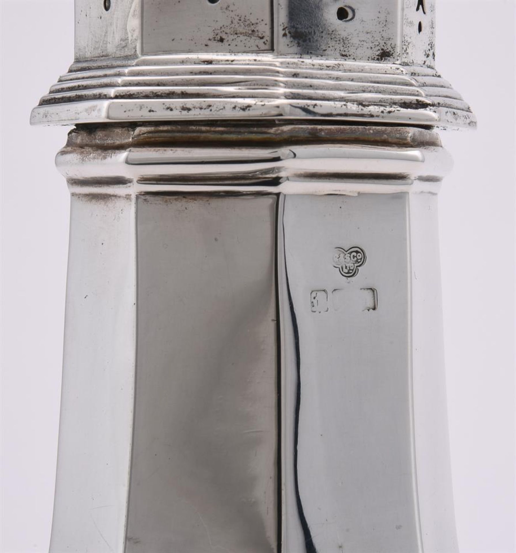 A SILVER OCTAGONAL BALUSTER CASTOR - Image 2 of 3